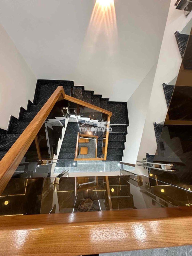 Bán nhà 5 tầng 5 pn - dt 65m2 - vị trí sát mt nguyễn thị kiểu q12 - 4