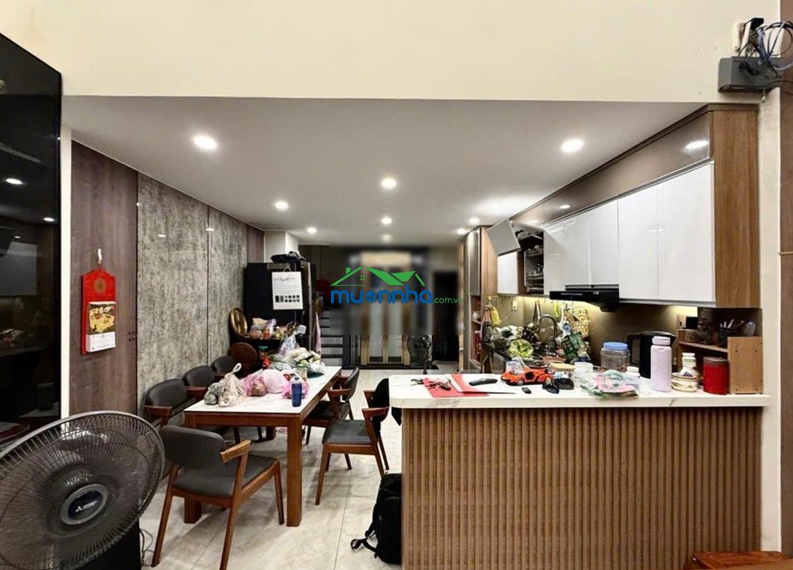 *Nhà 5 tầng có thang máy-hiếm hàng gò dầu-phù hợp ở gia đình 3 thế hệ-giá 7.x tỷ. - 2