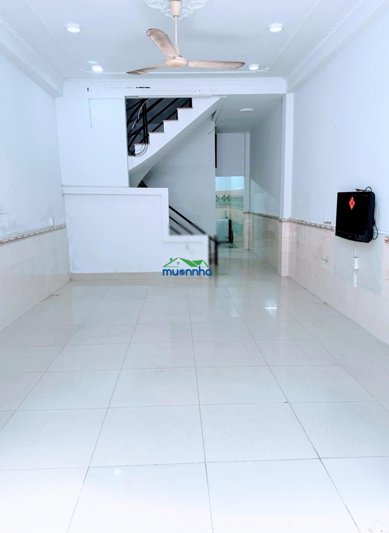 Mặt tiền đường nhựa 6m lý phục man q7 - xe hơi ngủ trong nhà - 3