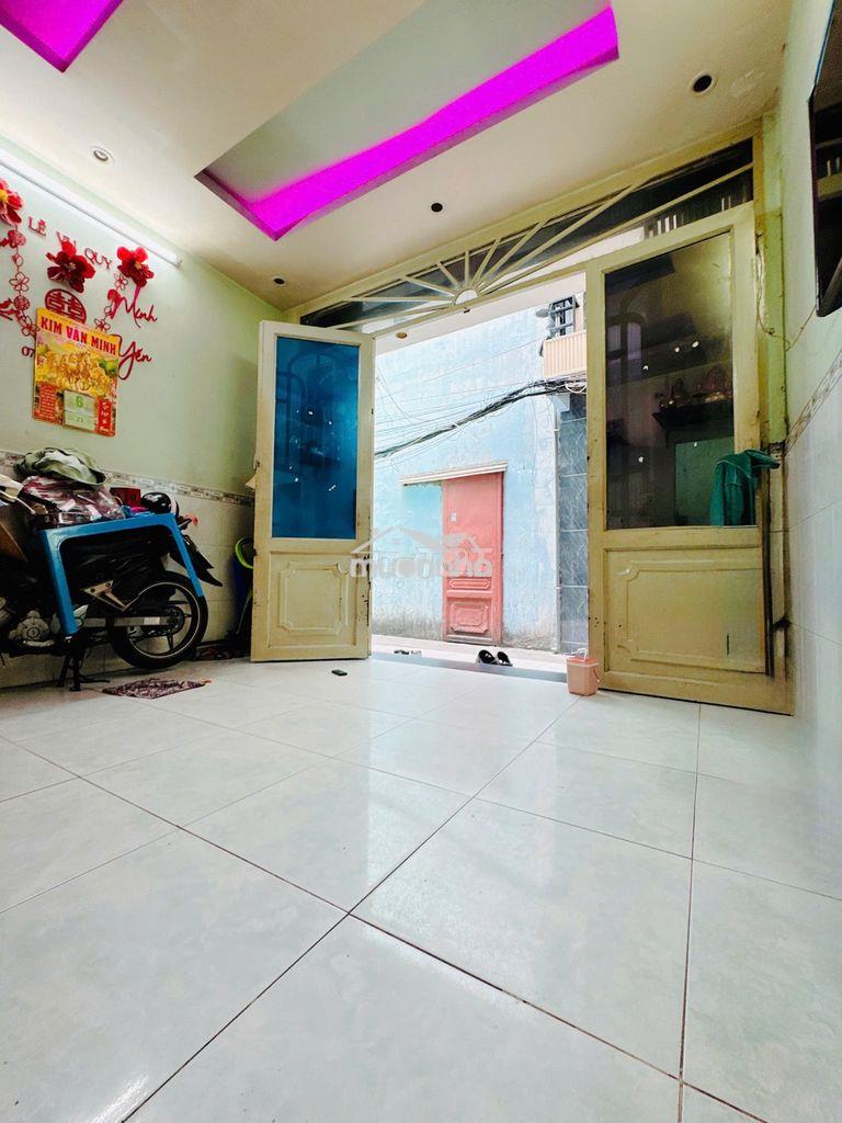 Bán nhà hẻm 3m  kết cấu 1 trệt 2 lầu mái btct đường dương bá trạc q8p1