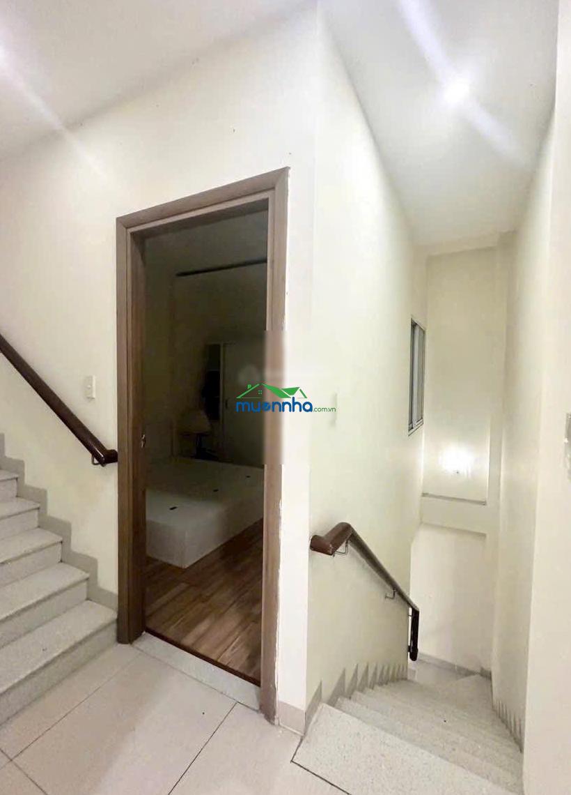 Bán nhà quốc lộ 13 - thủ đức gần trường cao đẳng bách khoa sài gòn - hẻm ô tô, shr. 3pn, 3wc