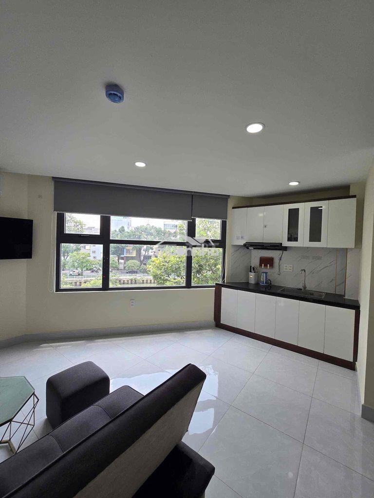 Chdv ngay quận 10, ban công, thang máy, tiện đi lại các quận - 3