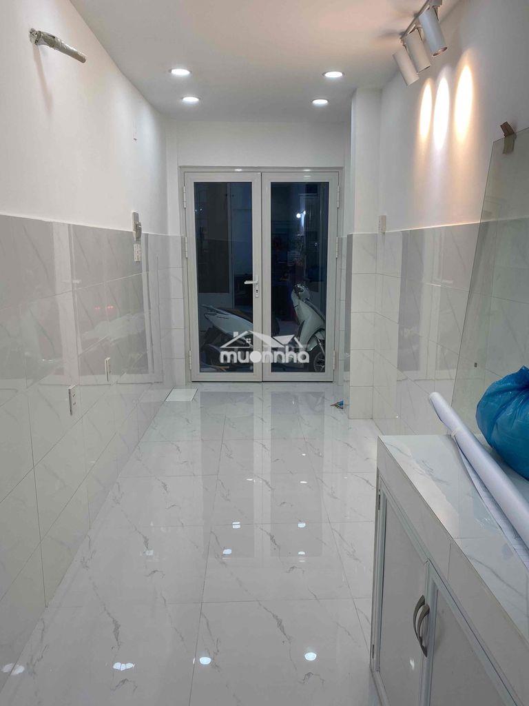 Nhà shr hẻm xe hơi cặp hông bệnh viện tân hưng - 3