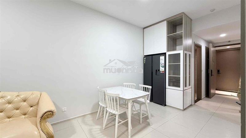 Căn 2pn view hồ chill chill 9 tr/tháng. a/c quan tâm lh hương