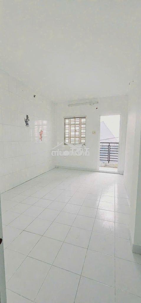 Quận 11 nhà ngon đặng minh khiêm, 5m ra hxh ,28m2, 4 lầu , 4.9 tỷ - 4