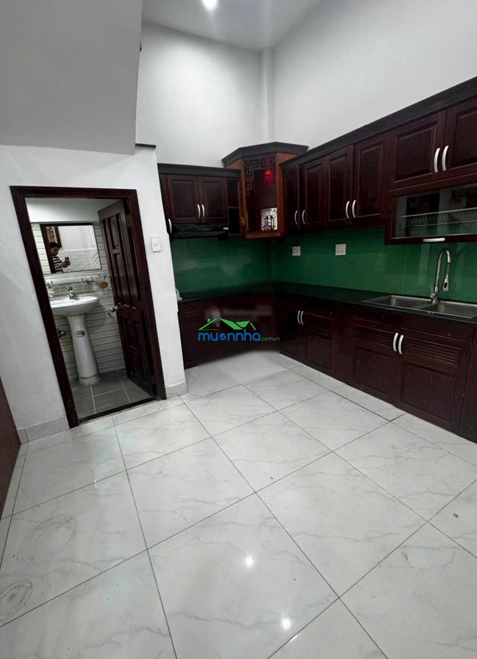 Bán nhà hẻm 6m nguyễn suý (gần gò dầu) dt: 4.5x16.1m - 2 lầu st còn mới - giá: 8.6 tỷ tl - 2