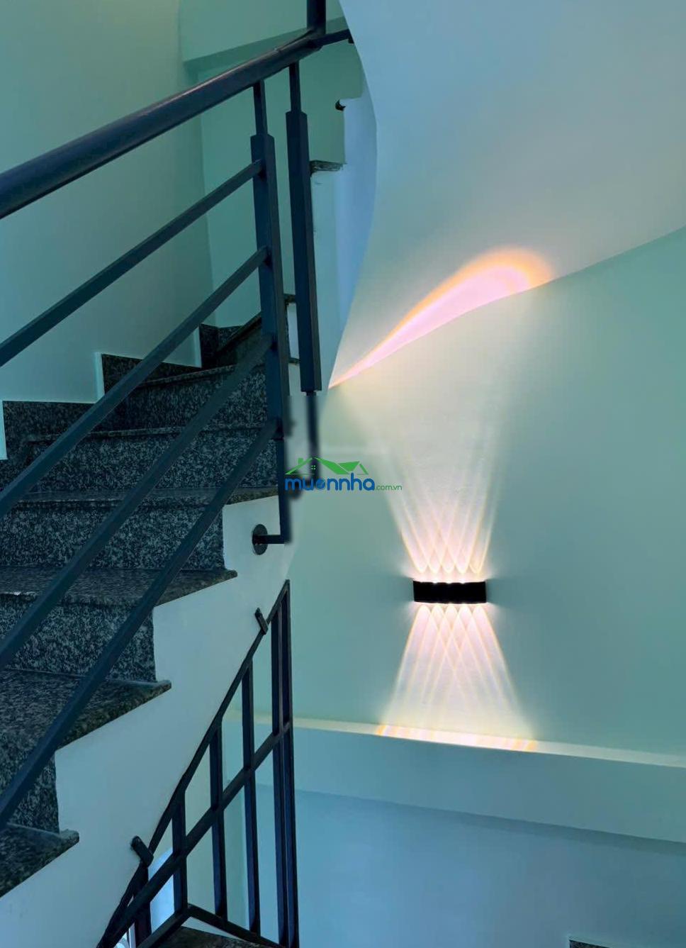 Nhà hẻm 4.5m văn thân, dt: 3.6x11.6m trệt 1 lửng 2 lầu sân thượng. 5pn 3wc. giá: 6tỷ x tl - 2