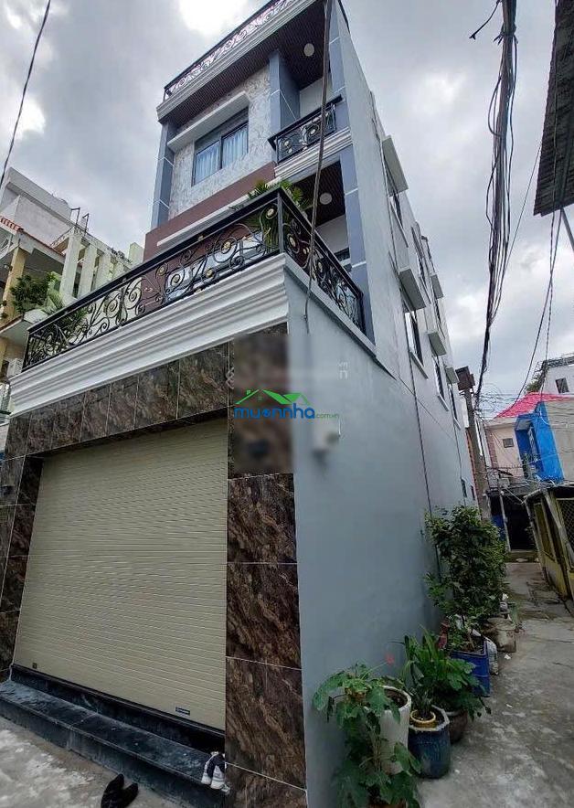 Bán nhà cạnh phú mỹ hưng - dt: 5m x 14m - 3 tầng 4 pn - shr - tặng nội thất - chỉ 8.05 tỷ - 4