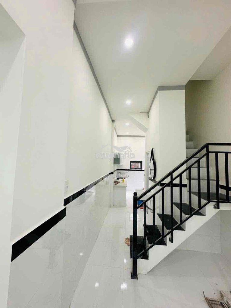 Nhà 1 trệt 1 lầu 890tr ngay trường kim đồng tân vạn cũ - 4