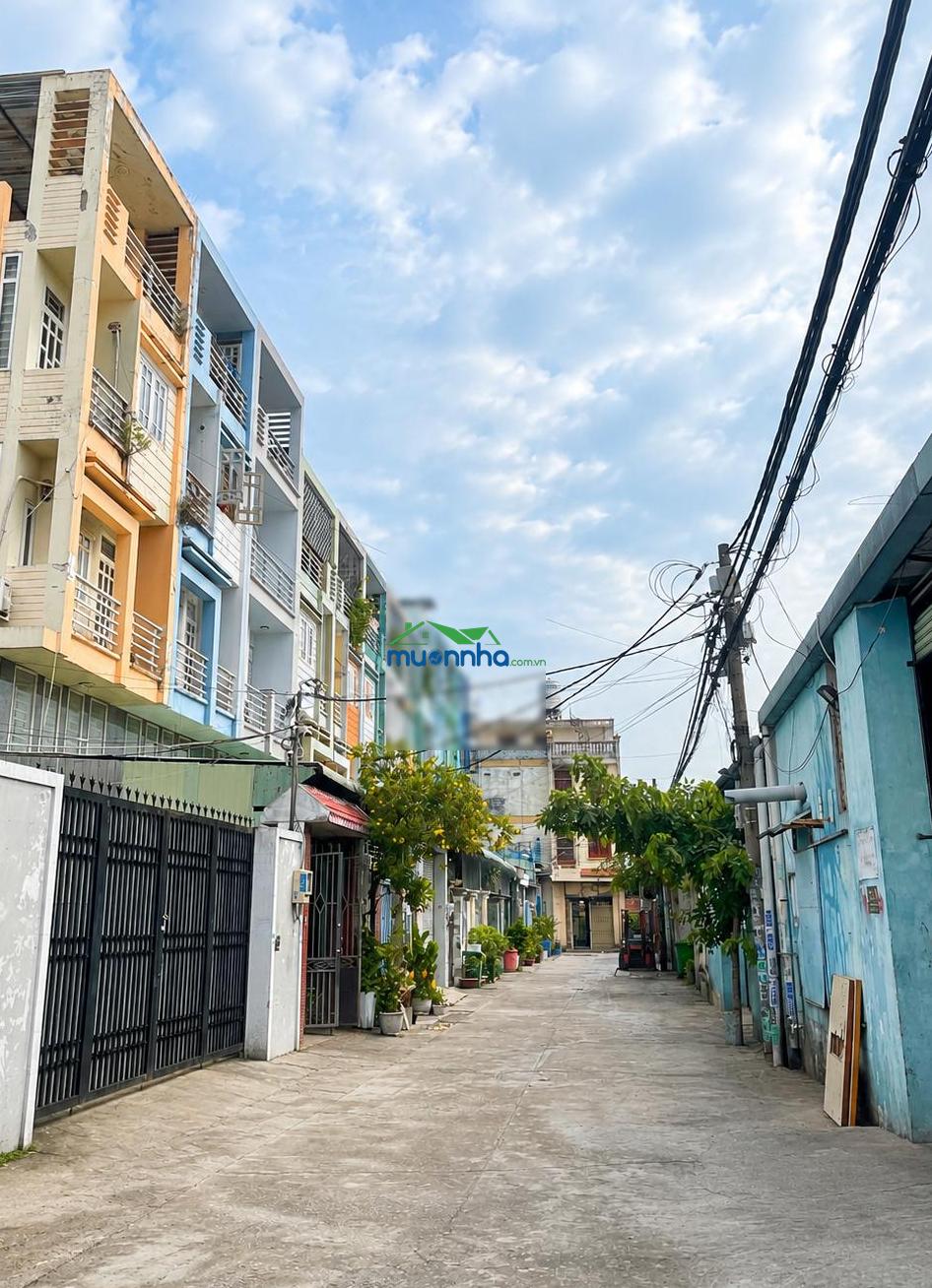 Nhà 5 tầng 4x24m hoàn công - ngay ngã 4 trung chánh. nguyễn ảnh thủ - ql22 - song hành - 3