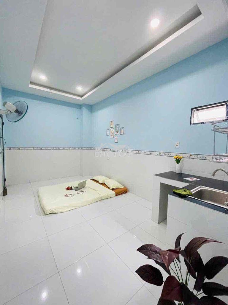 Phòng sẵn máy lạnh ngay chợ lạc quang, cầu tham lương - 4
