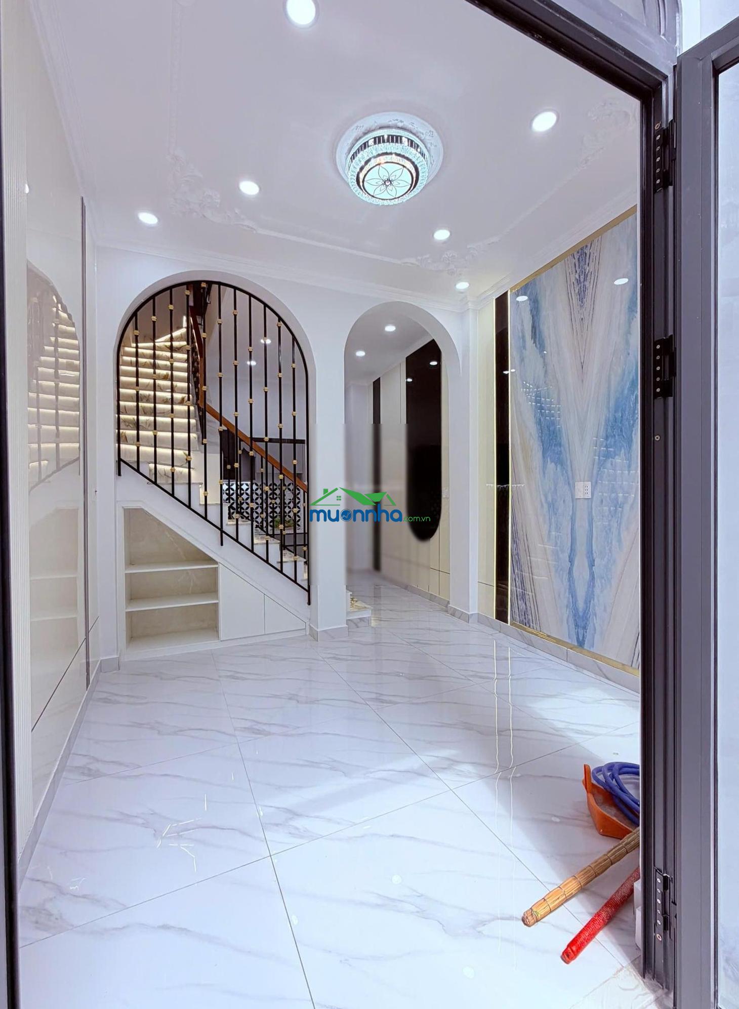 Quận 4, khu hai mươi thước - nhà mới 1 trệt, 1 lầu, sân thượng (3pn, 3wc) - 3m2 x 10m nở hậu