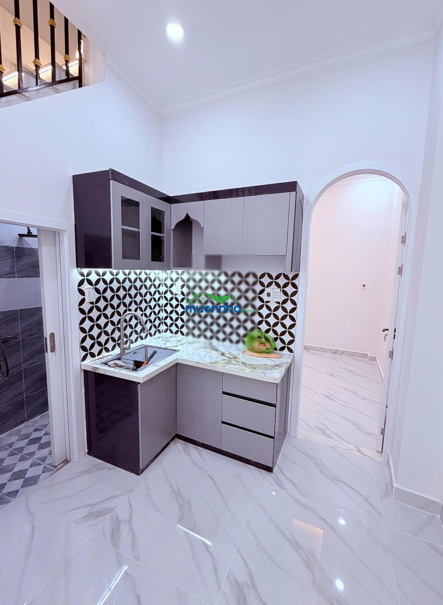 Quận 4, khu hai mươi thước - nhà mới 1 trệt, 1 lầu, sân thượng (3pn, 3wc) - 3m2 x 10m nở hậu - 3
