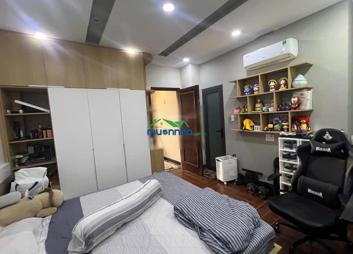 Nhà 5 tầng sát lê quang định | 53.5m2 | 4.3x11m nở hậu 5.7m | 6pn 8wc | 10.99 tỷ tl
