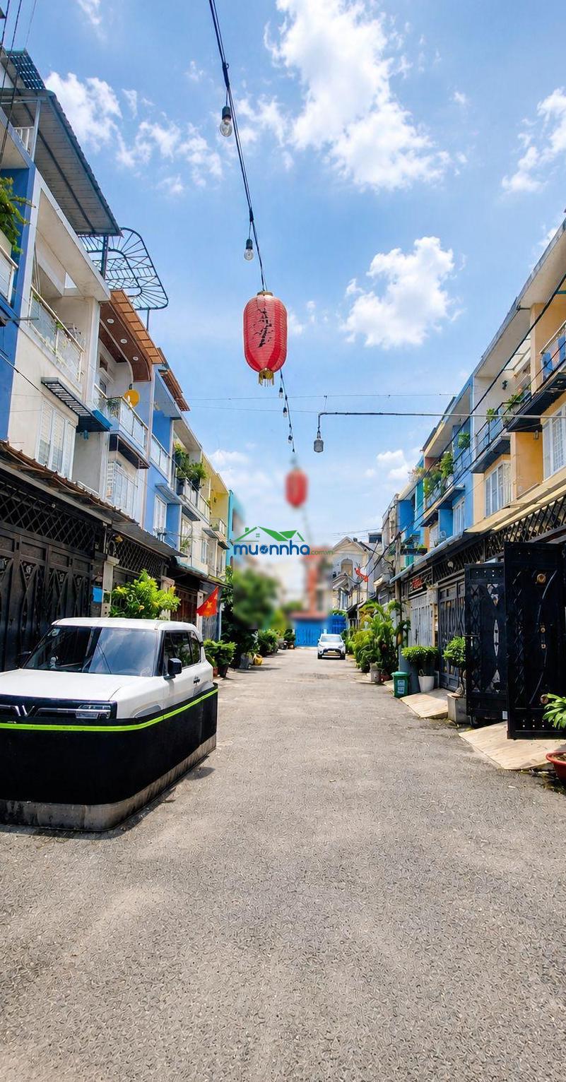 Nhà mới tinh - hẻm xe hơi - khu phân lô đồng bộ - thạnh xuân 24, quận 12 vào ở ngay - chỉ 5.5 tỷ - 2