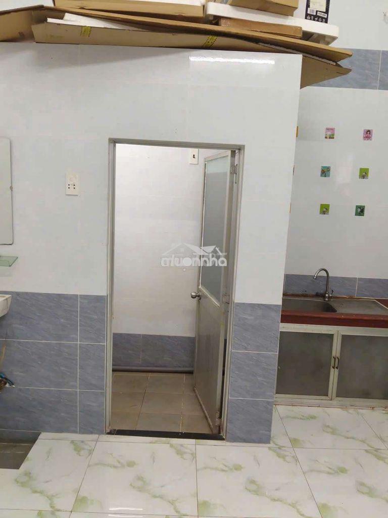 Nhà cho thuê mới đẹp tại quận 6 - 2