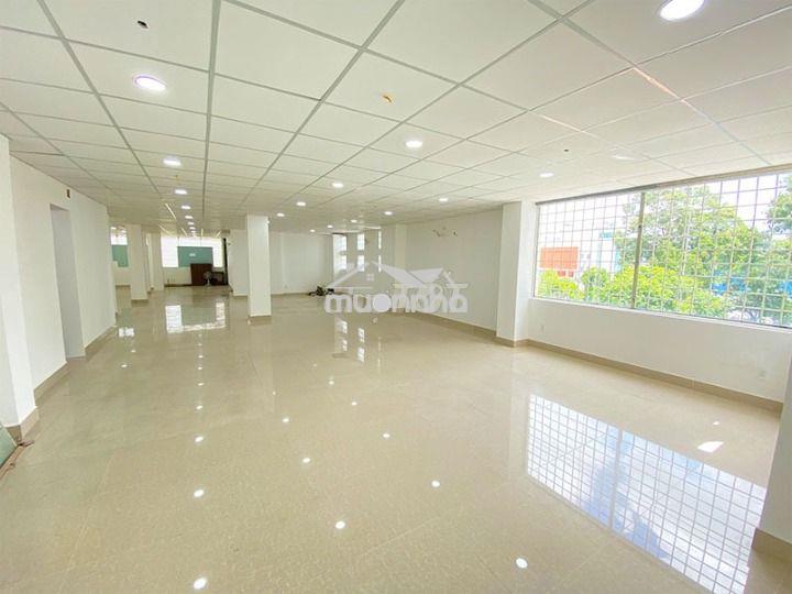 Tòa nhà new 100% làm thẩm mỹ - spa -  ngân hàng tại quận 3 - 4