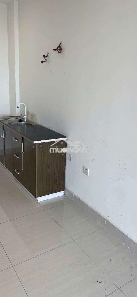 Cho thuê căn hộ 2pn2wc 67m2 có kệ bếp, rèm, 3 máy lạnh_ vinhomes - 2