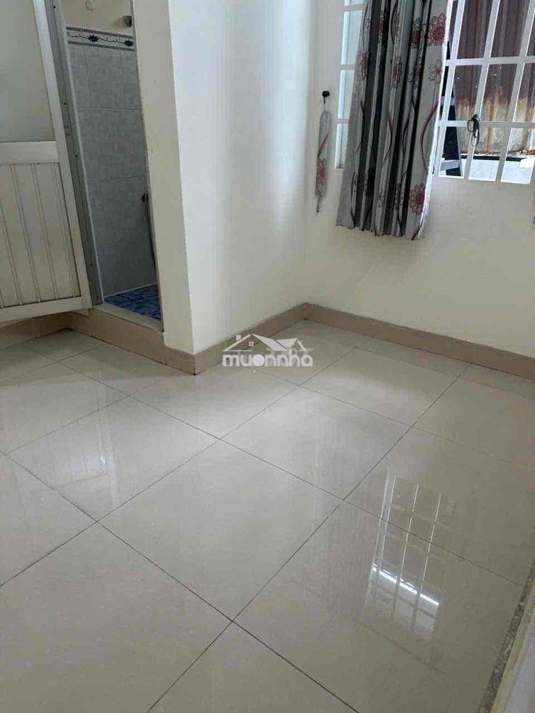 Cho thuê nhà trung mỹ tây 2a giá tốt - 3