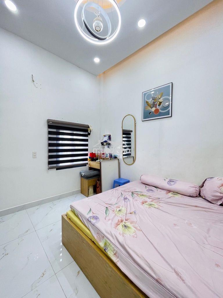 Chiều dài 12m-lô góc 2 mặt tiền -hẻm xe hơi 6m-3pn,3wc-giá:3.9 tỷ (tl) - 4