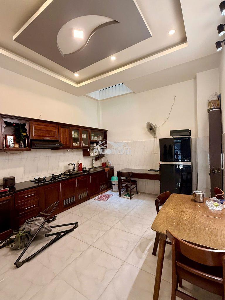 Bán nhà 3 tầng sân thượng rộng ngay chợ liên khu 5 6 - 3