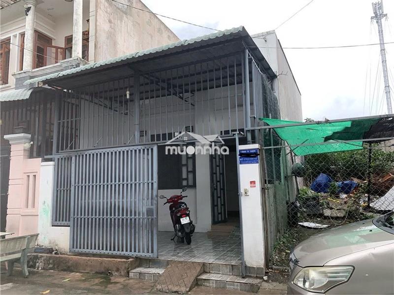 Bán nhà cấp 4 gác lửng giá rẻ gần chợ tân long - dĩ an 