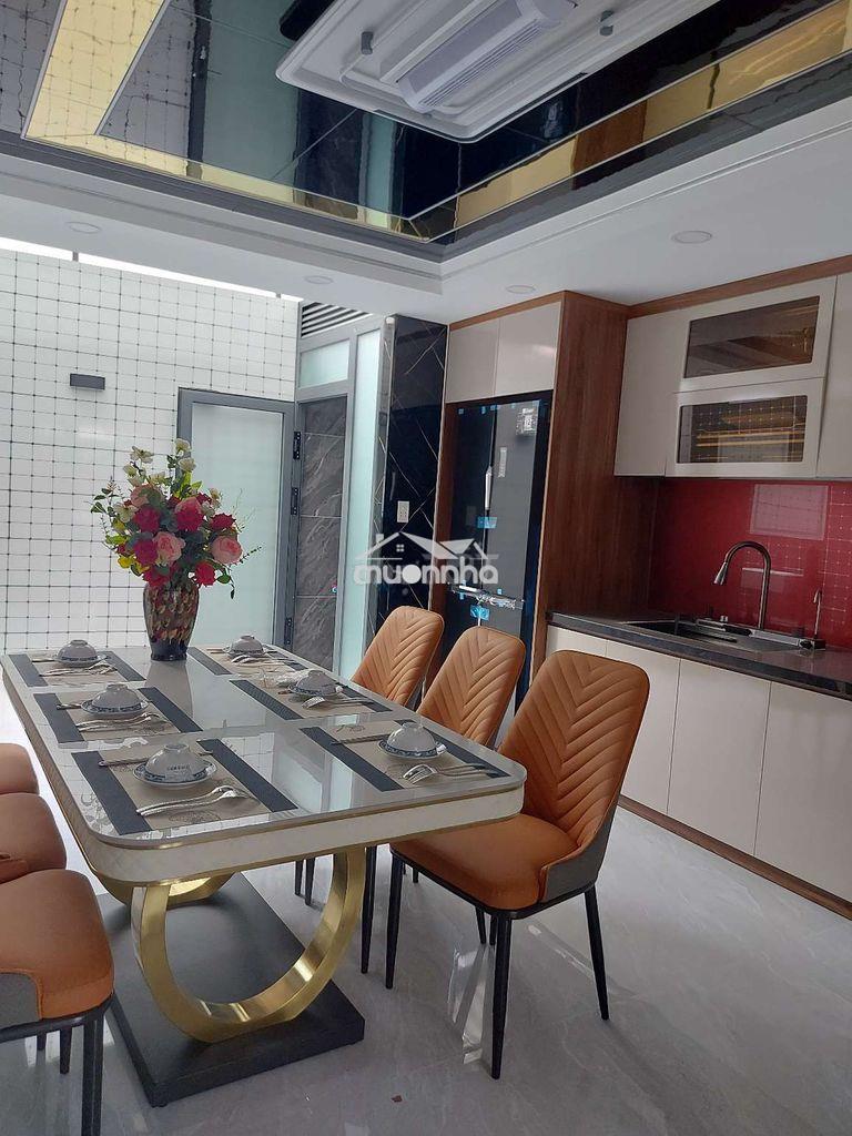 Chủ nhiệt bán trong tuần. 66m2. 5 tầng. lê thị riêng. quận 12. chỉ 6.5 - 4