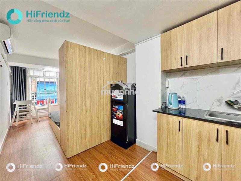 Studio của sổ trời ngay thích quảng đức, phùng văn cung