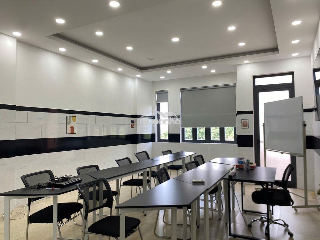 Tòa nhà 6 tầng mặt tiền đào trinh nhất và phạm văn đồng. giá 42 triệu - 3