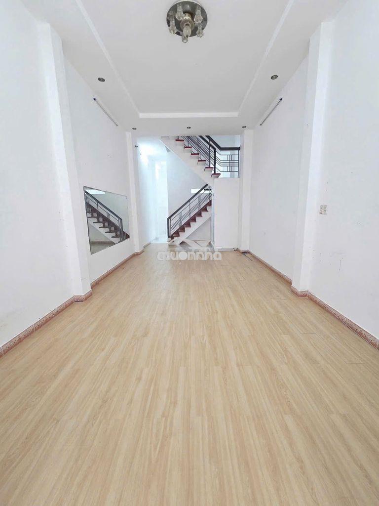 4x17m sân để xe nhà thuê hẻm xe hơi vườn lài  tân phú 2pn 2wc