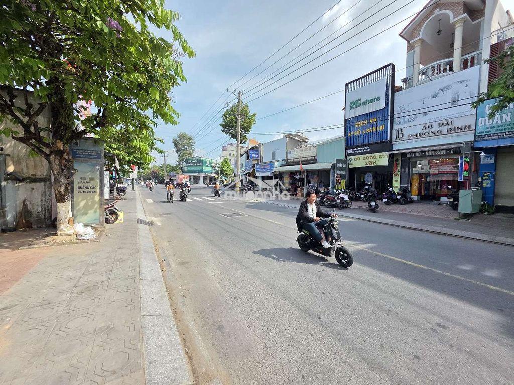 Nhà mặt tiền kinh doanh trần hưng đạo gần bigc go dĩ an  - 3