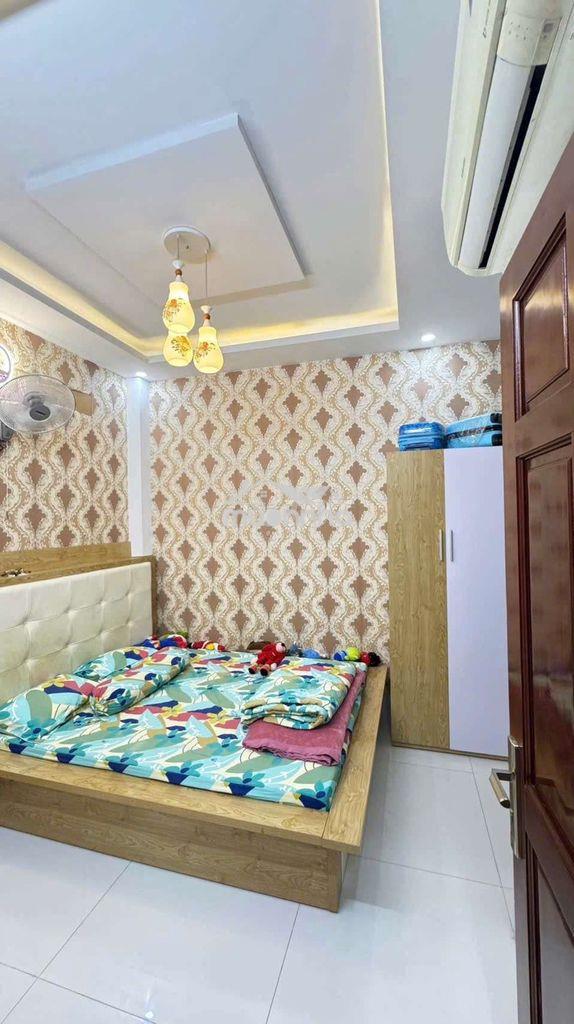 Nhà mới đẹp gần san t3 - 4