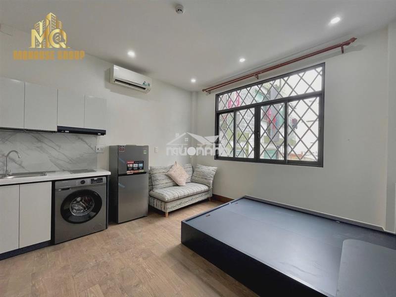 Trống căn hộ cửa sổ siêu đẹp ngay nguyễn văn quá đông hưng thuận