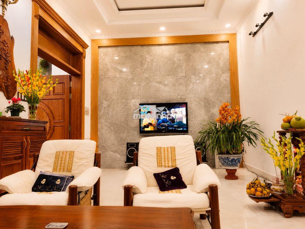 Bán biệt thự phạm văn đồng - 189m2 - chỉ 15.8 tỷ - đường xe tải - 2