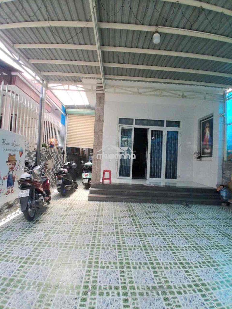 Nhà phú hoà gần chung cư happy one central 6,5x25m.  full nội thất - 2