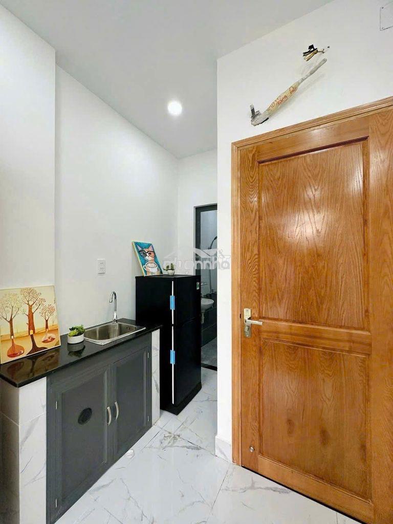 Hiếm!căn ban công-full nội thất phú nhuận-gần phan xích long chỉ 4,9tr - 4