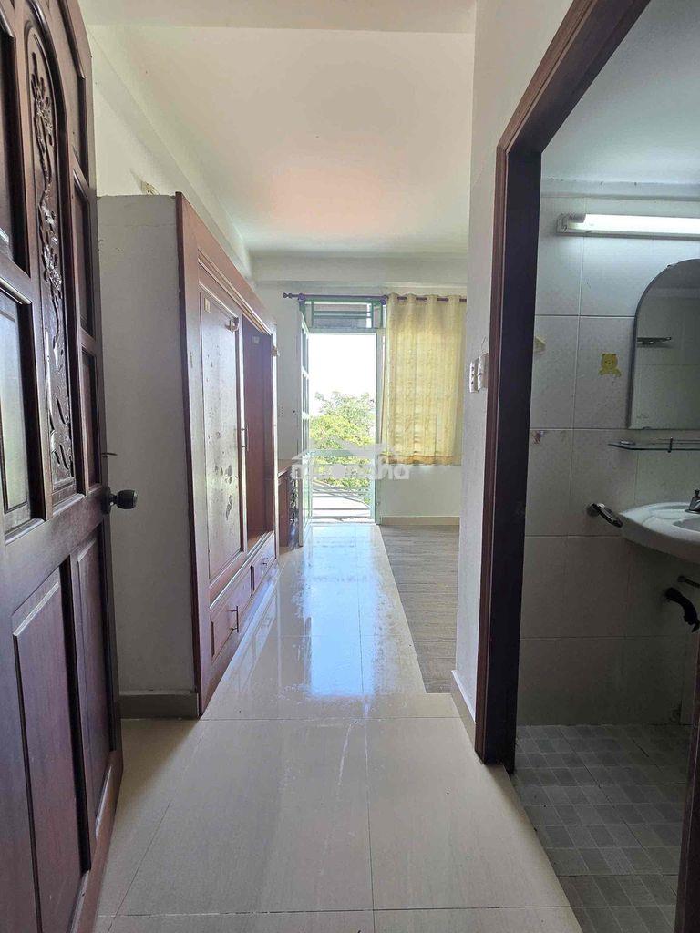 Studio ban công máy lạnh trung tâm q3-gần bờ kè-lê văn sỹ-toà viettel