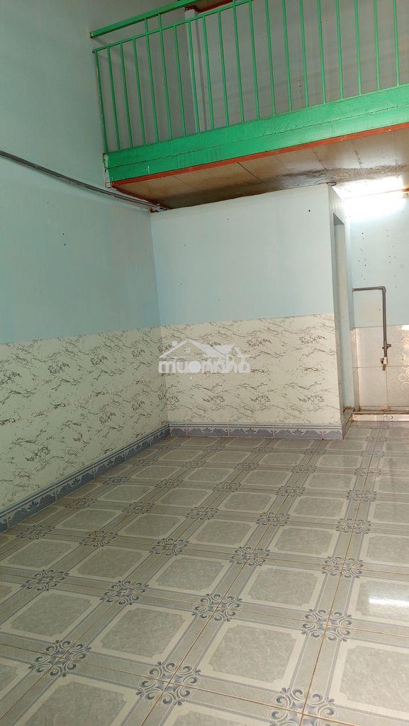 Phòng trọ có gác gần chợ bà điểm (hóc môn) - 2