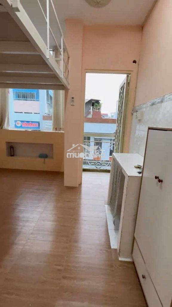 Phòng lầu 1 có gác cách phố ẩm thực vĩnh khánh 50m