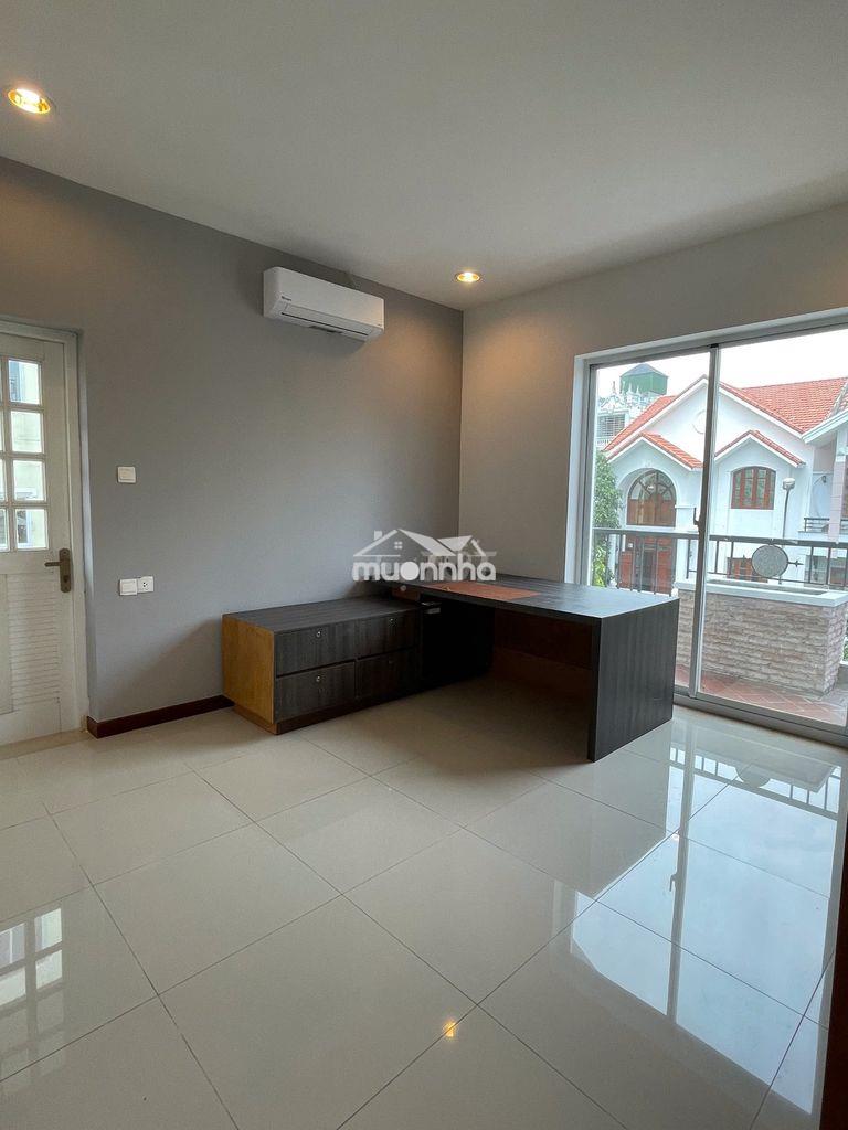 Nhà đường nguyễn trọng tuyển diện tích: 8x16m trệt 3 lầu cho thuê