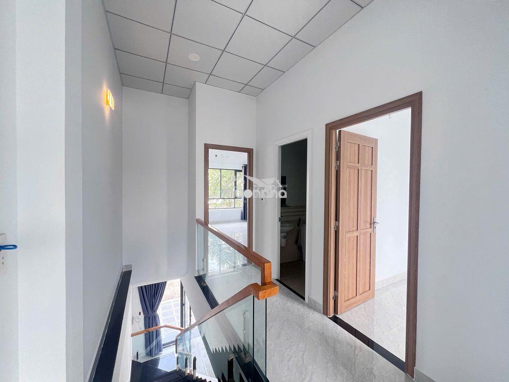 Cho thuê căn 2 tầng tại kđt oasis city - bến cát, 3pn giá 6,5tr - 4