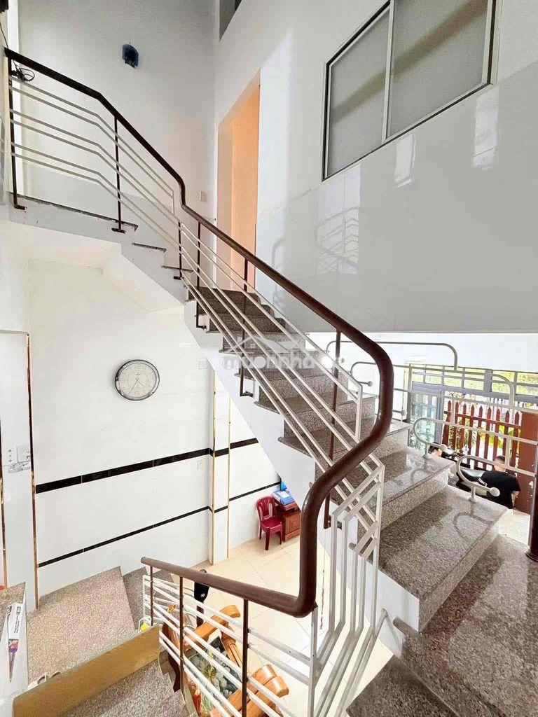 Nhà cần bán gấp ở chợ bình chánh 80m2 giá ngộp - 3