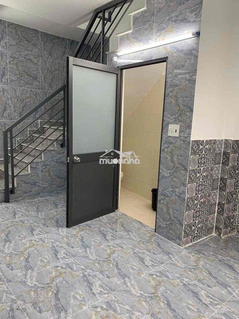 🏡 Cho thuê nhà nguyên căn – phú nhuận - sát mặt tiền - hẻm rộng - 2