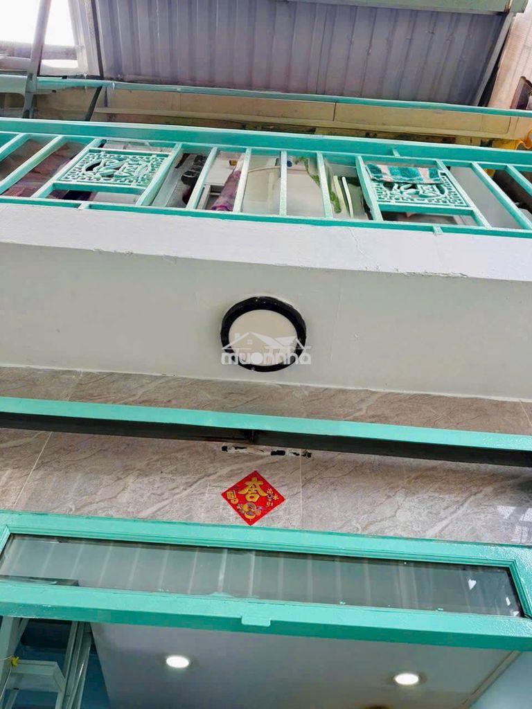 Tôi bán nhà 30 m2, 1 trệt.1 lầu đúc, 2 wc, tuyệt đẹp, quận 7 - 3