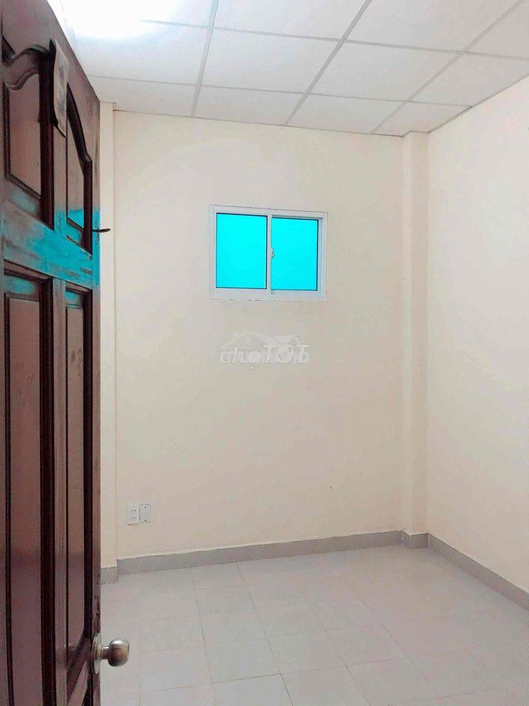 Nhà mới sơn sửa lại - 4pn- khu trần quang diệu- lê văn sỹ - 4