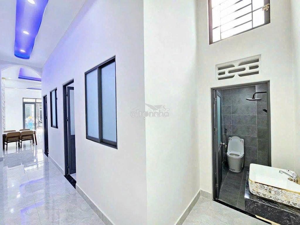 Bán gấp nhà sổ riêng thổ cư nằm ngay cầu bạch đằng 2 - 4