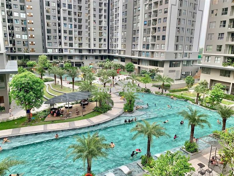 View hồ bơi; 2pn nội thất cơ bản 7,5 triệu/ full nội thất 9 triệu.