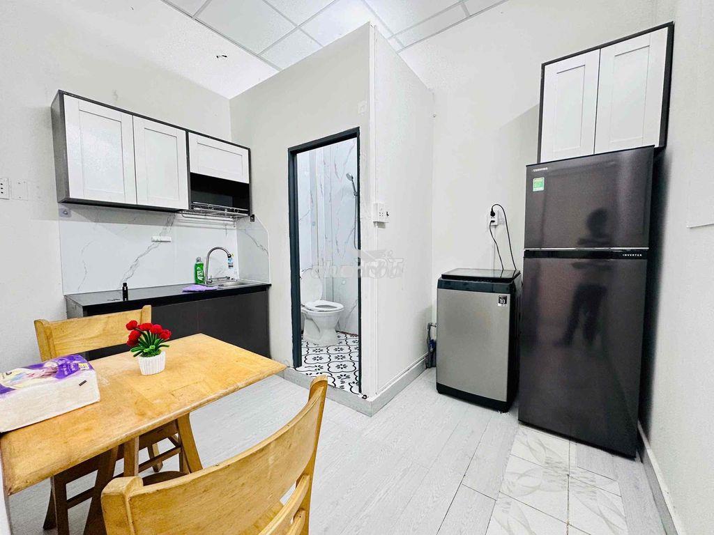 Căn hộ 1pn 1pk 50m2 | ban công | máy giặt riêng | ngay cmt8 q3 - 4