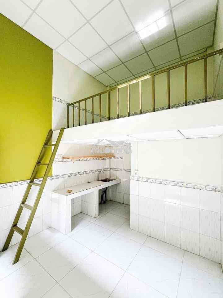 Phòng trọ mới xây ngay đường nguyễn đức thiệu, kế bên chợ xóm nghèo