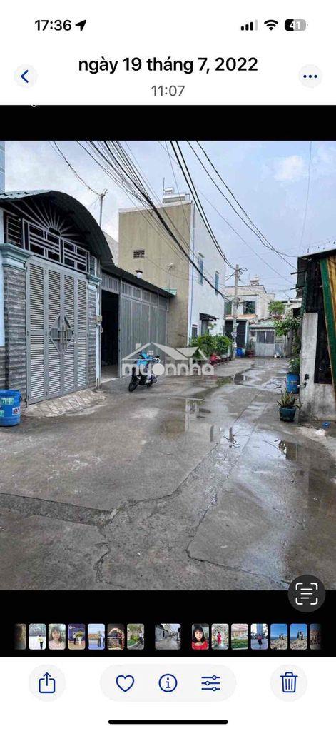 Nhà hẻm xe tải ngay kế chợ gấu hóc môn nhà nở hậu - 3